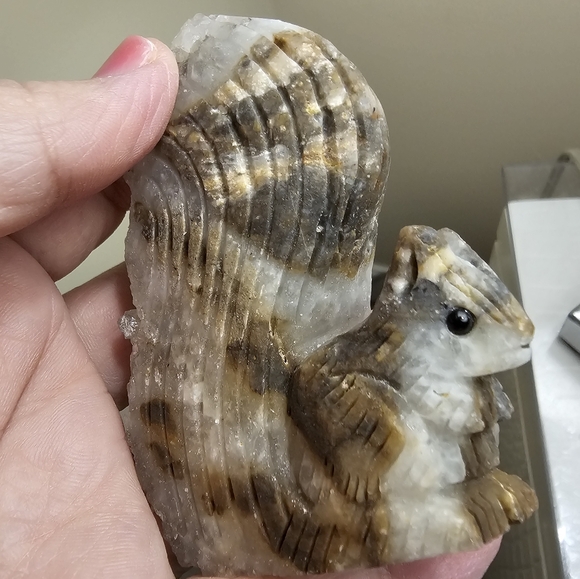 160g, Quartz Carved Squirrel, New! - Picture 12 of 14